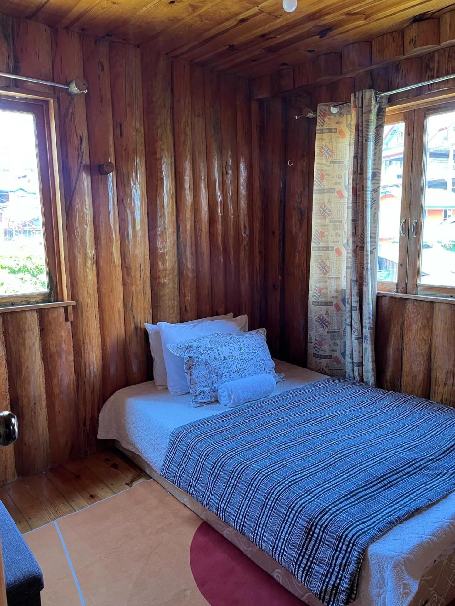 Guest house Agape Log Sagada